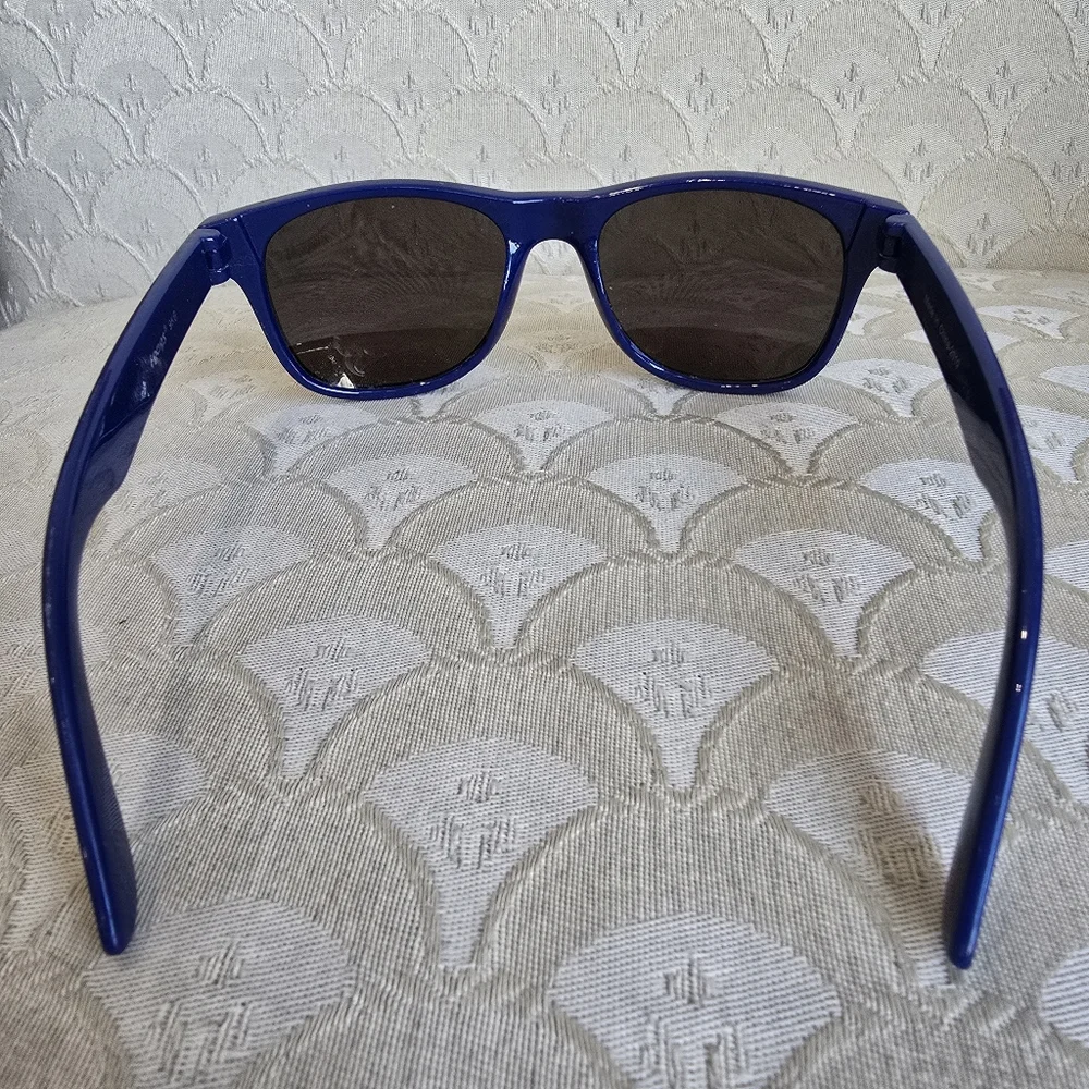 Igogs Unisex Blue Plastic Sunglasses Sun Shades Eye Protection Fashion Eyewear